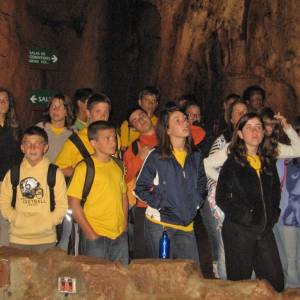 Excursión a la Cueva de Valporquero