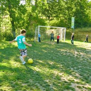 Futbol en el campamento