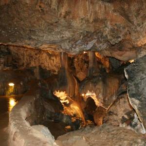 Excursiones a la Cueva de Valporquero