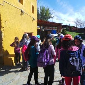 Segundo día de campamento - conocemos al nuevo cole que llega