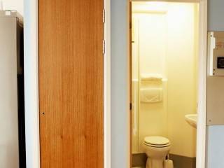 Habitación individual con baño